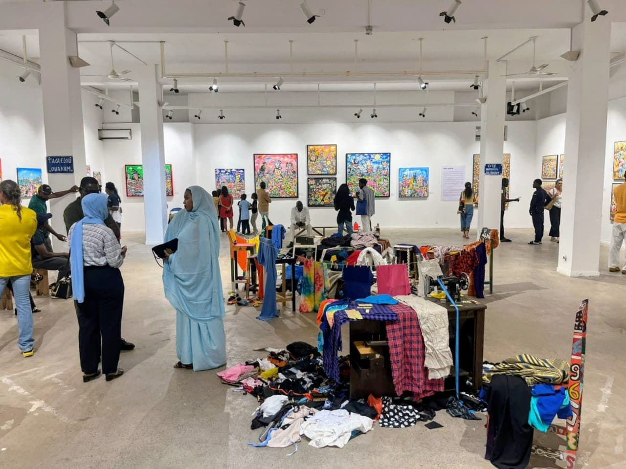 Marché de créateurs dans la galerie de Ge'eza